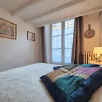 Centre Historique Le Brinon Apartment